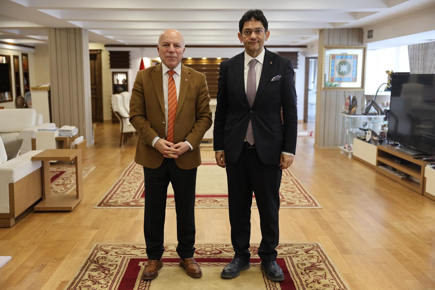 Başkan Oral’dan Başkan Sekmen’e İş Birliği Ziyareti