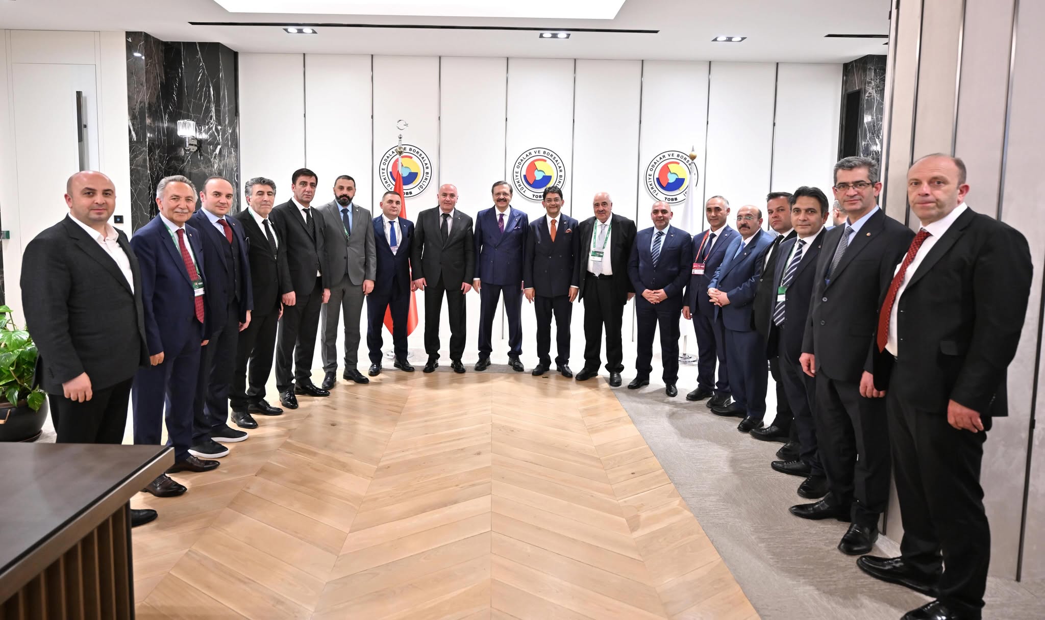 ETB Heyeti, TOBB 82. Genel Kurulu Dolayısıyla Hisarcıklıoğlu’nu Ziyaret Etti.
